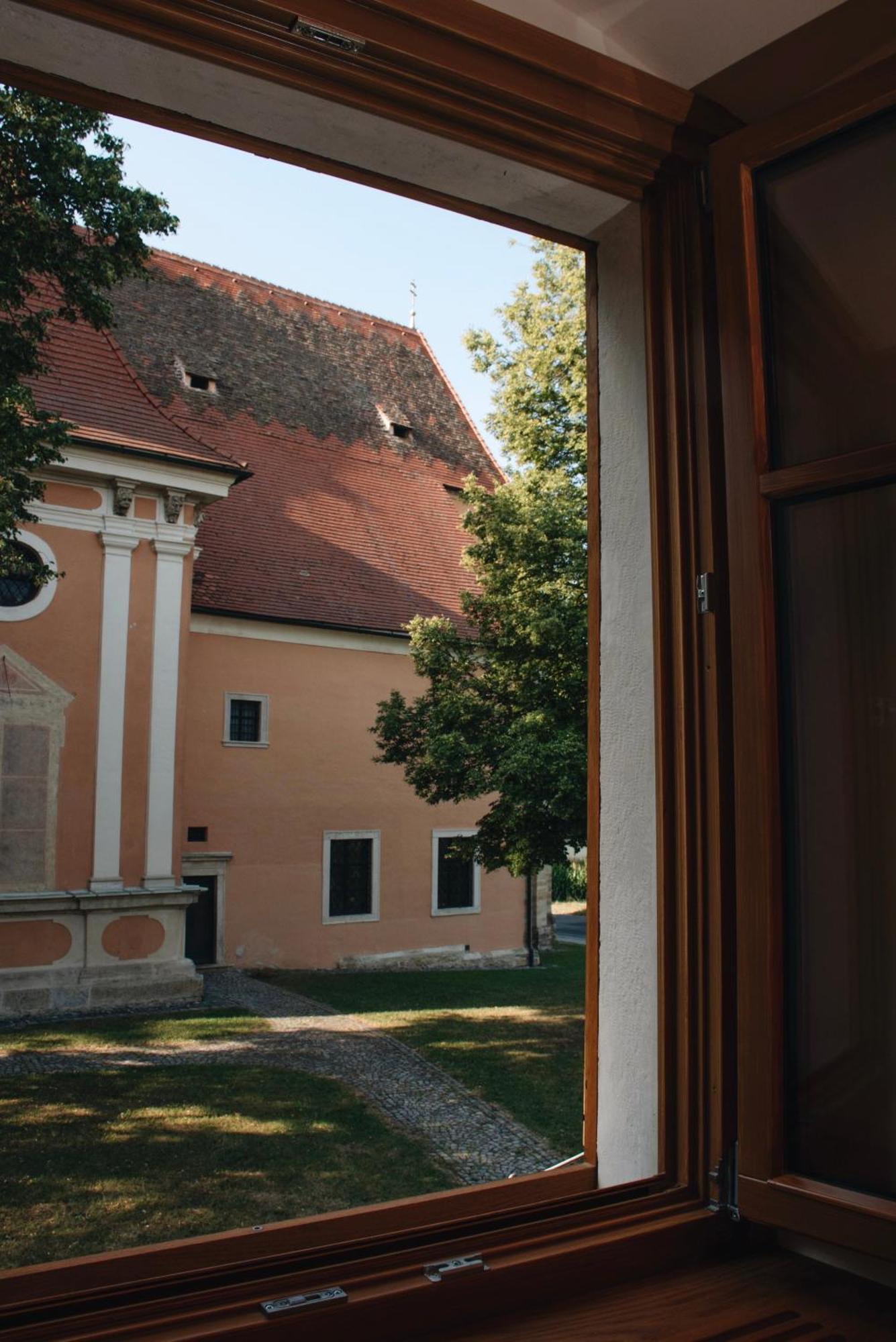 Der Pfarrhof Hotel Hartberg Exterior photo